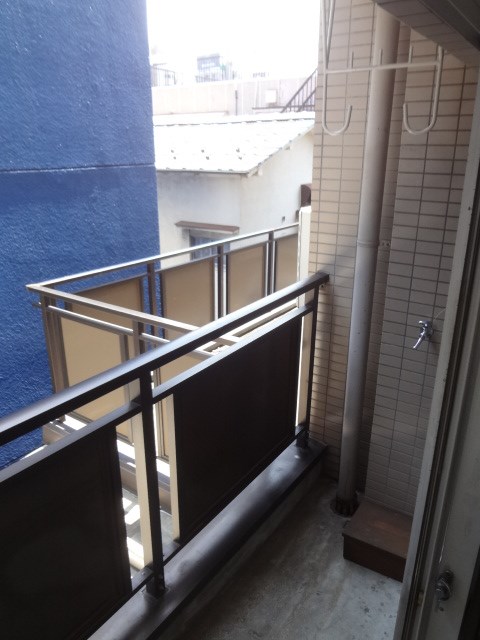 湯建ビル ベランダ