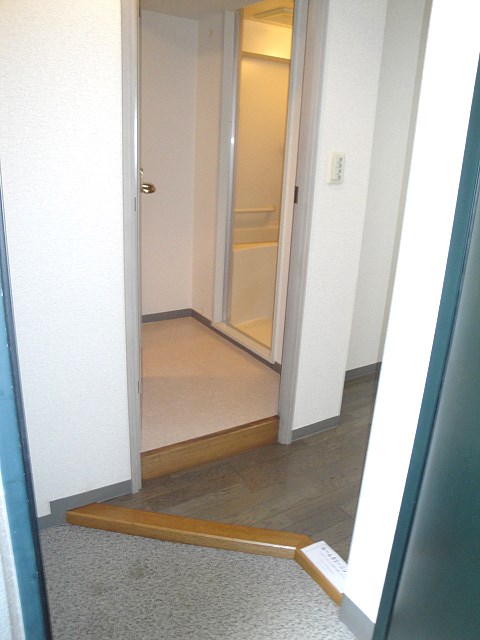 ラフュージュ大井町 玄関