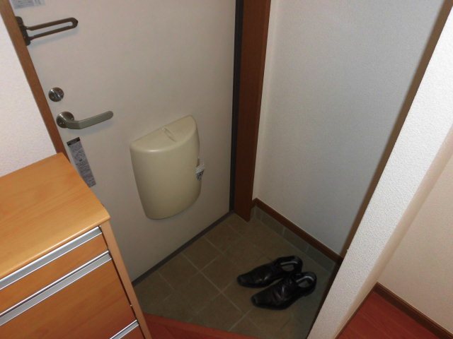 フラット平町 玄関
