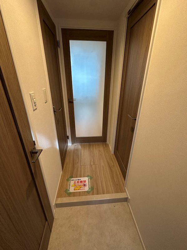 パウロニア東大井 玄関