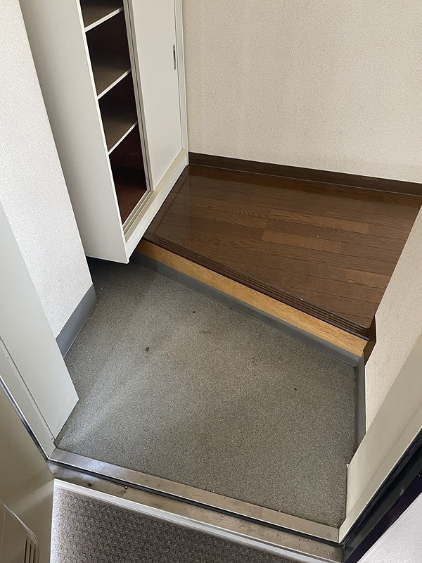 メゾングリーズ 玄関