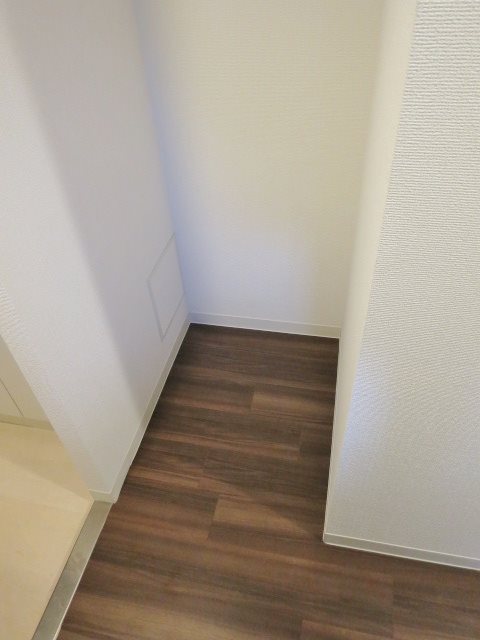 その他13