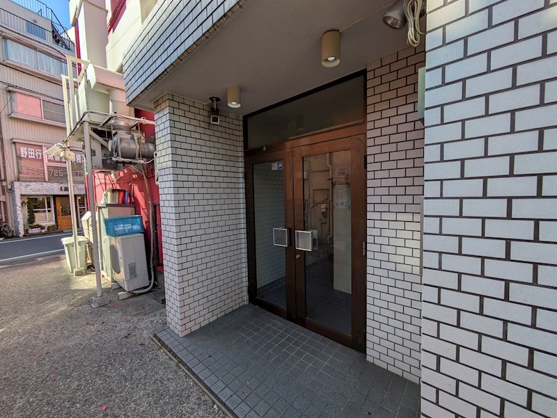 カメリア祐天寺 玄関