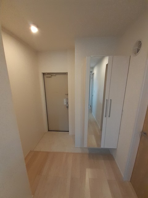 グラスハーモニー 玄関