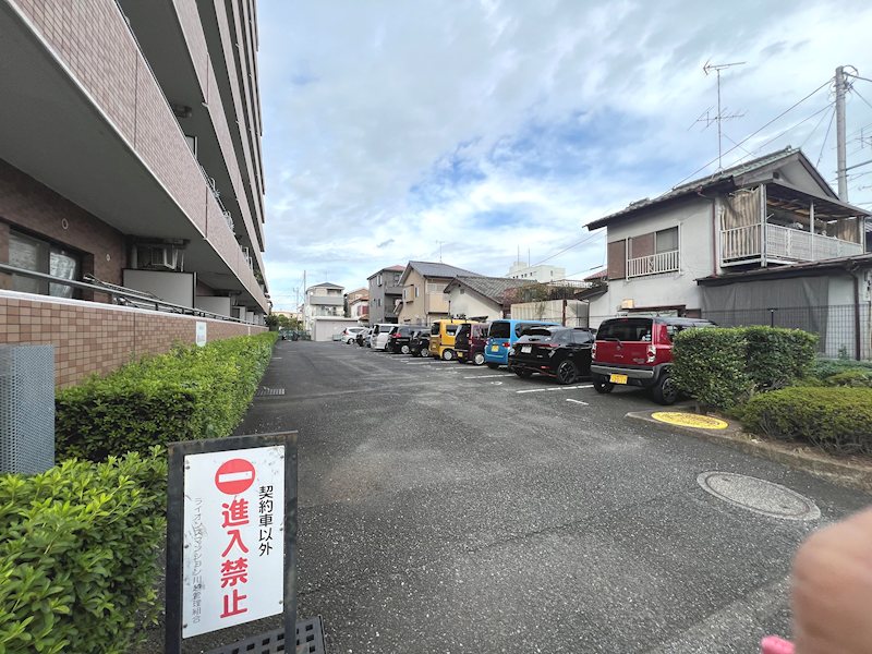 ライオンズマンション川越 駐車場
