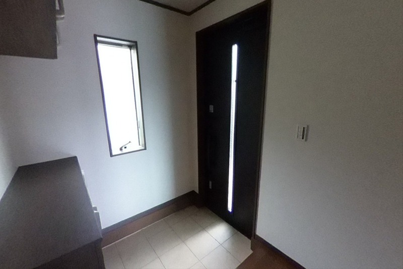 横浜元町ガーデン26 C棟 玄関