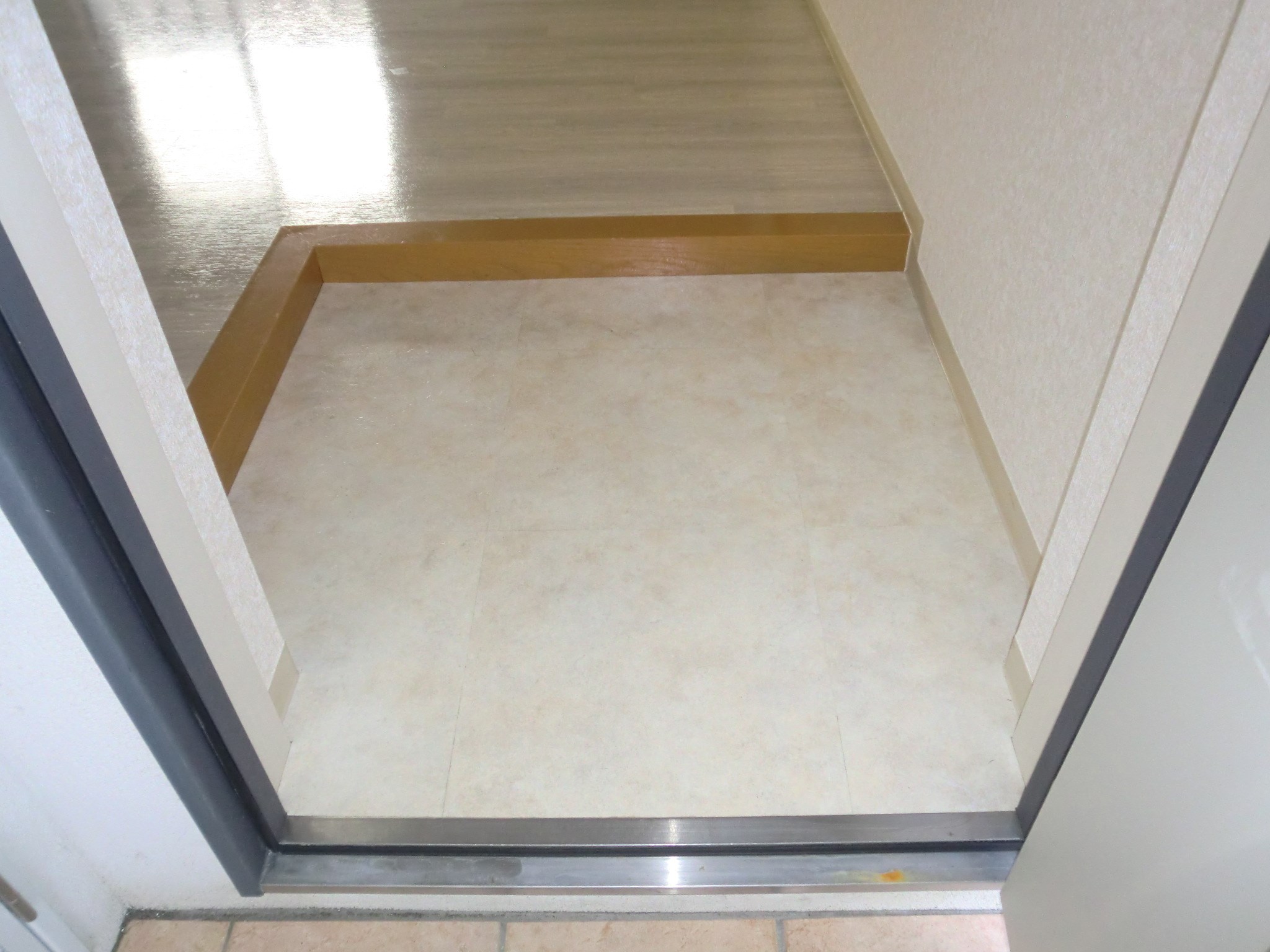 ポム・ドゥ・パン 玄関