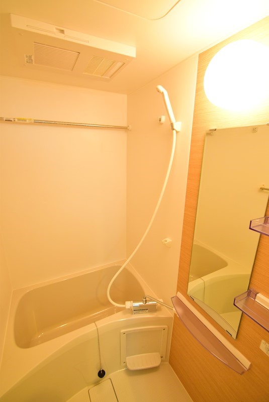 リブリ・ハナミズキ大船２nd 風呂画像