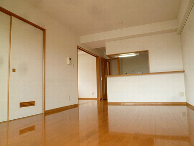 ベルシャイン厚木 リビング