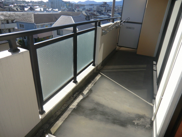 ベルシャイン厚木 ベランダ