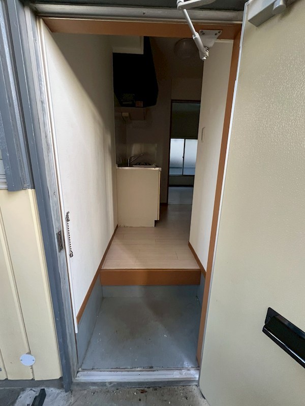 ハイムローラス 玄関