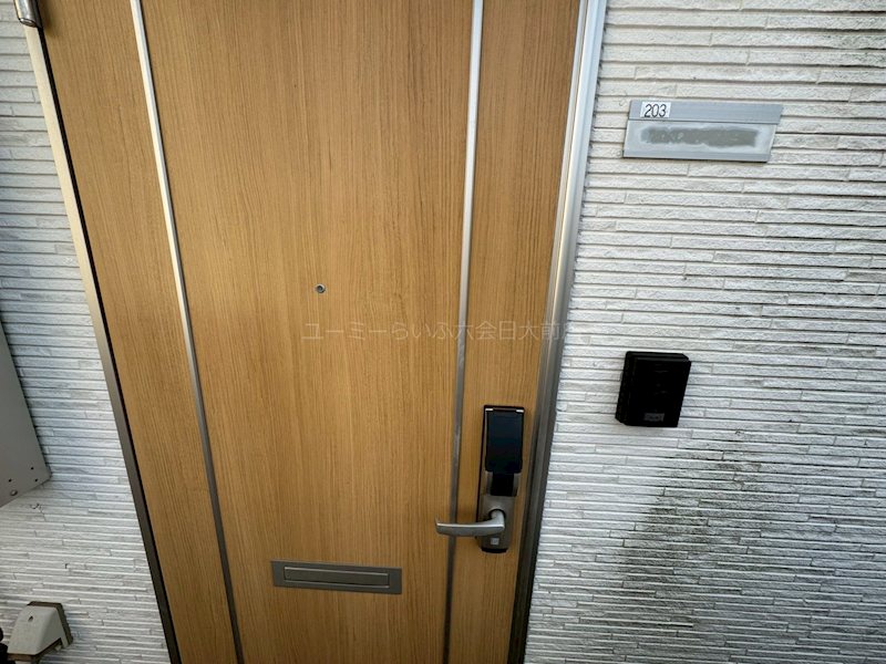 ルミエール桜ヶ丘 玄関