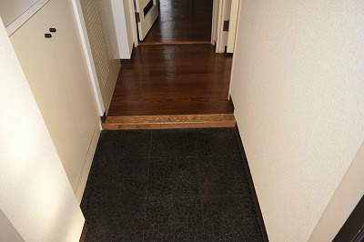 平塚ダイカンプラザ2号館 玄関