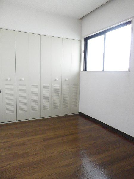 平塚ダイカンプラザ2号館 ベッドルーム