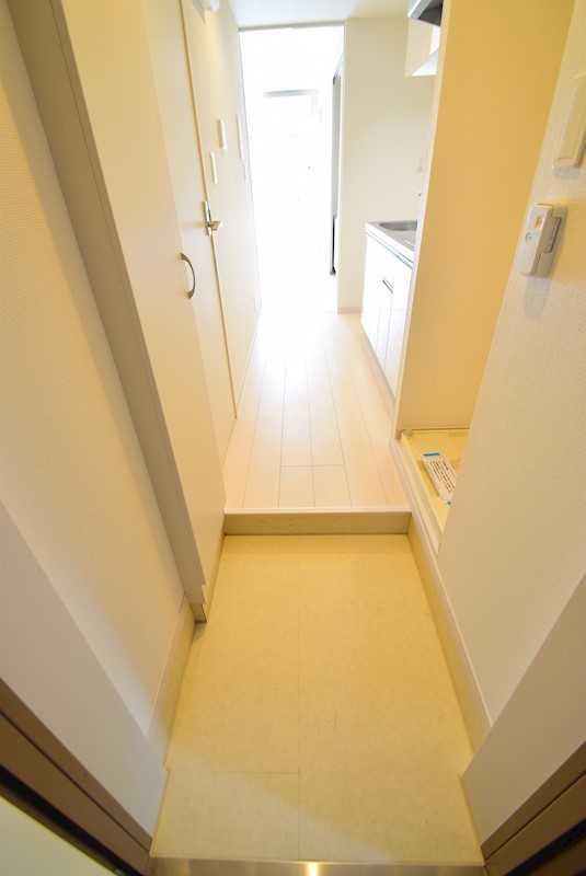 リブリ・鎌倉岡本 玄関