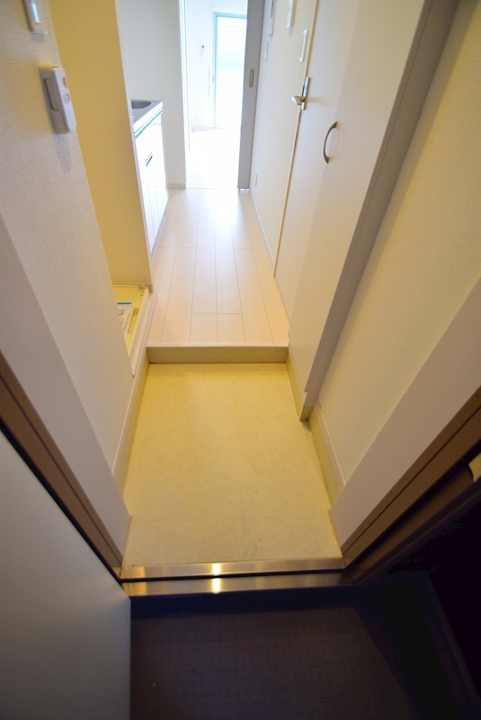 リブリ・鎌倉岡本 玄関