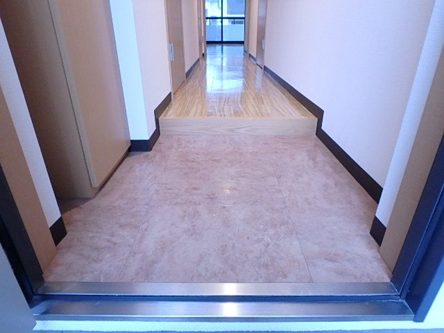 シアンサージュ湘南 玄関