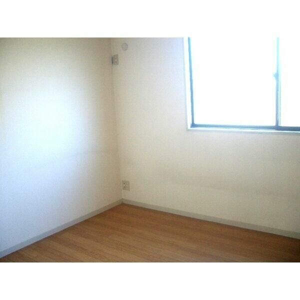 フォーレスK ベッドルーム