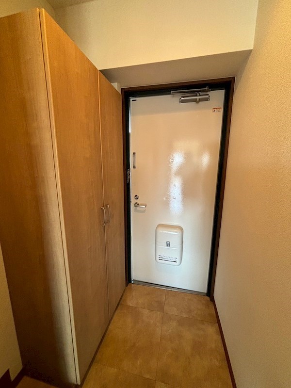 エクセル伊勢原 玄関