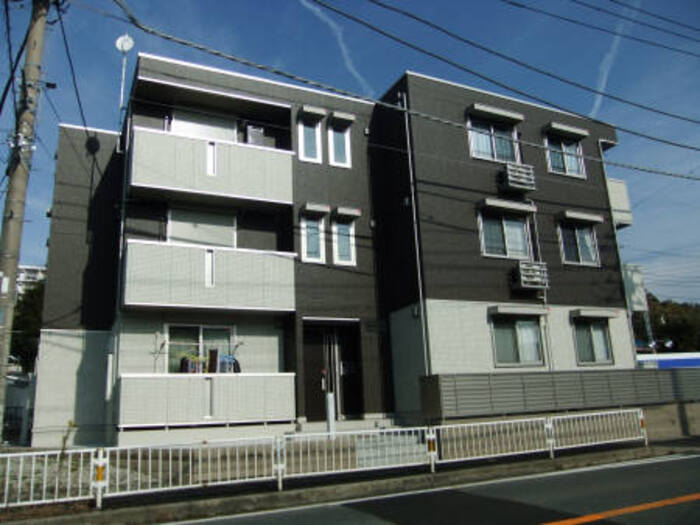 フラットSAKAE 301号室 外観