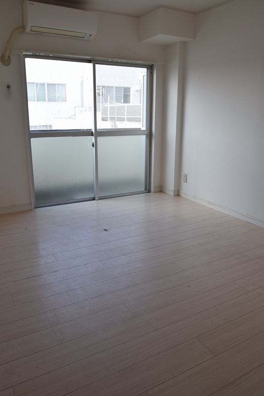 リビング メゾン相模野 リビング