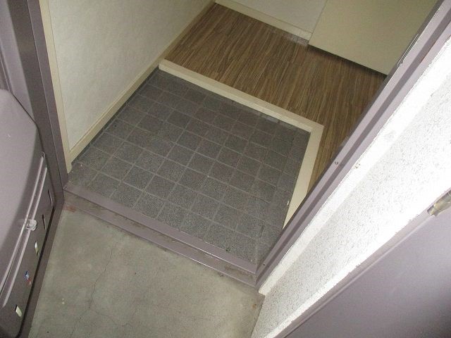 平和台コーポラス  玄関