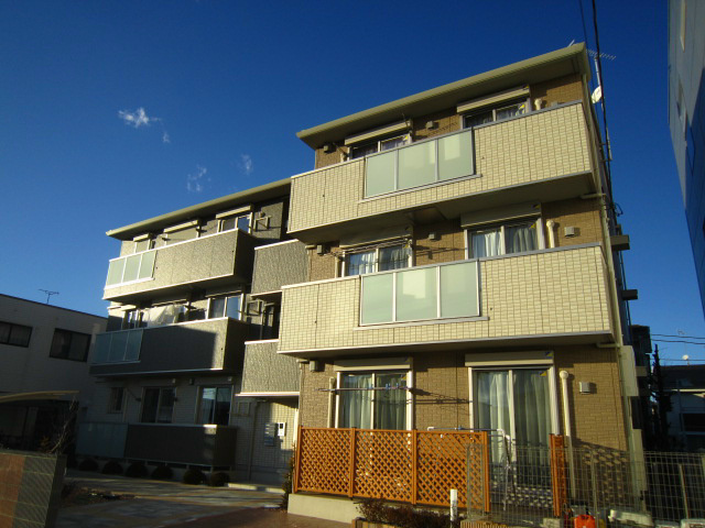 セレーソエステート 201号室 外観