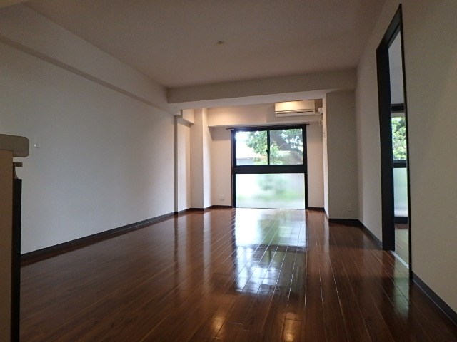 グラビス ベッドルーム