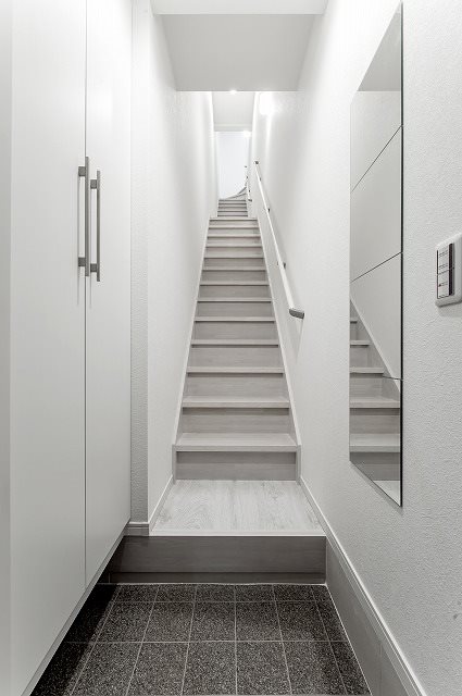 リエブル湘南 玄関