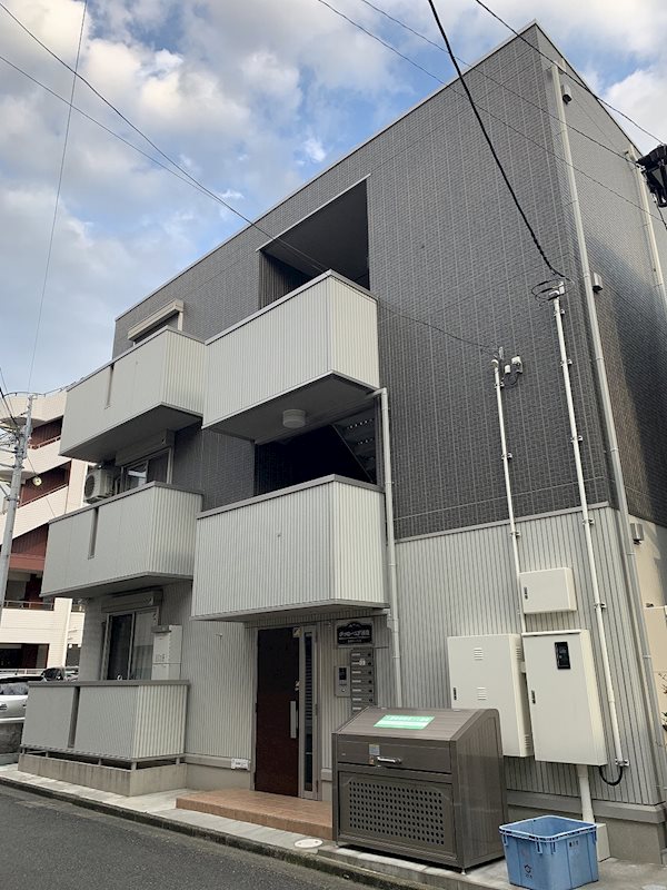 ポゥローニア湘南 外観