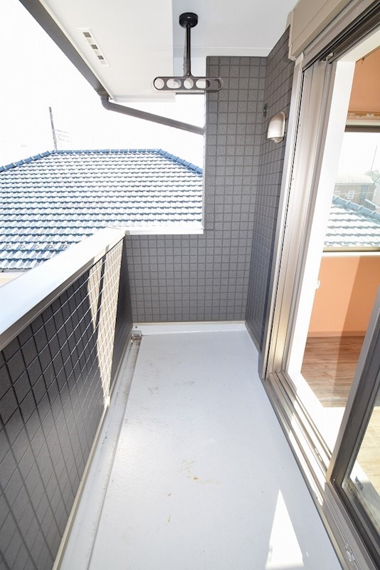 関口戸建て ベランダ