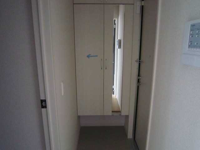 ヴェリナ旭町 玄関