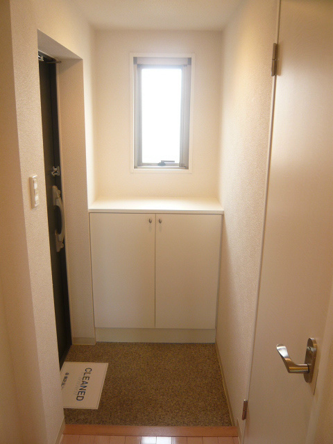 KDXレジデンス湘南台 玄関