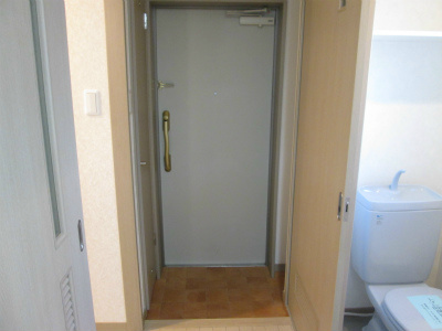 ポラリス湘南台   玄関