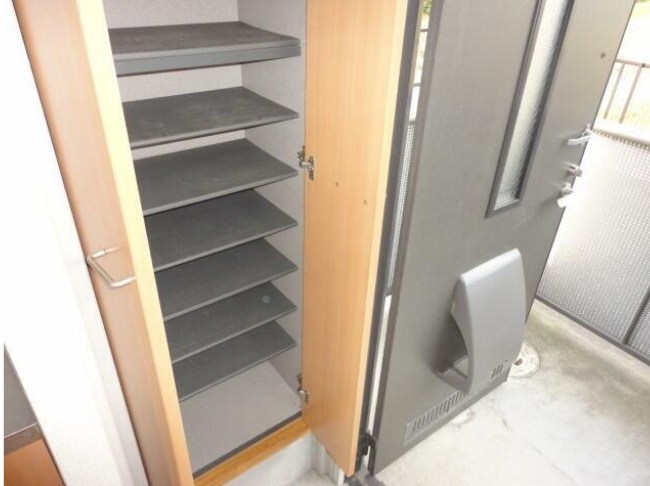 ルミナール辻堂南 玄関