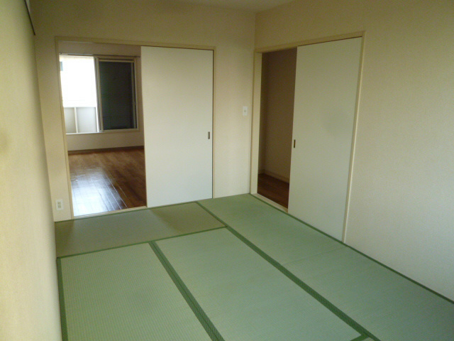 グレープズヒルＦ ベッドルーム