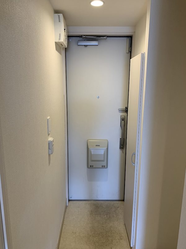 リブリ・湘南海岸 玄関