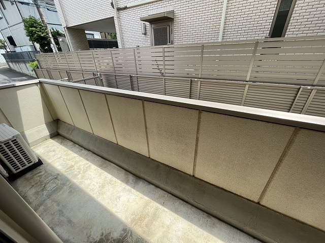 ヴィラ由比ガ浜 ベランダ