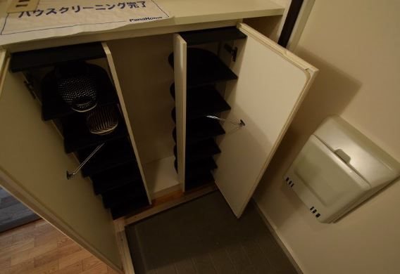 ソシア西館 玄関