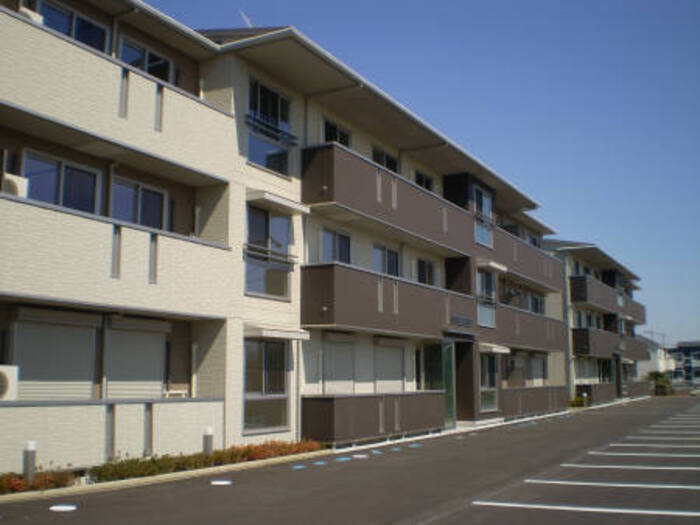 ルーフハウスB 202号室 外観