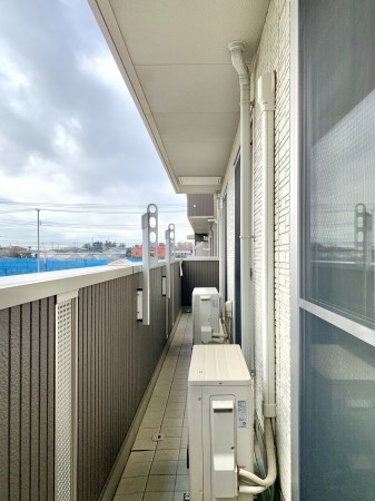 ルーフハウスB ベランダ