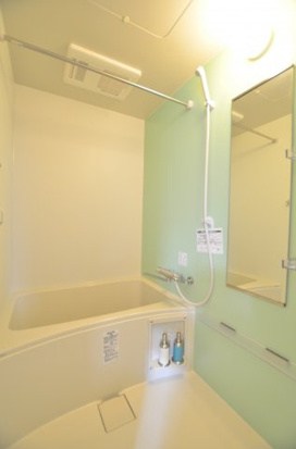プラスガレージ秦野  風呂画像