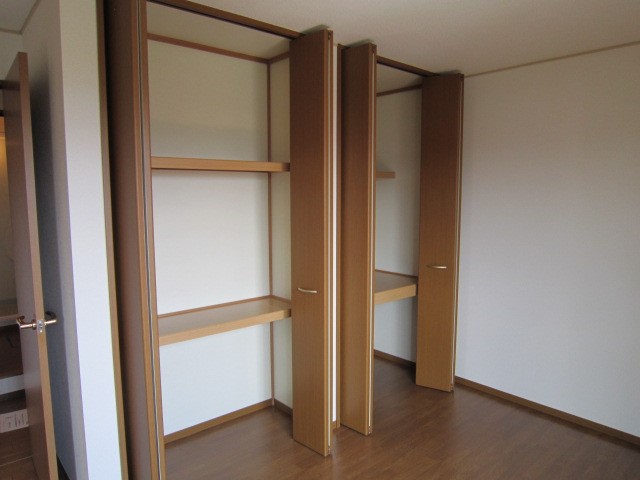 コーポ・ノブサン 収納
