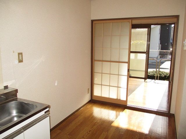 司ハイツ リビング