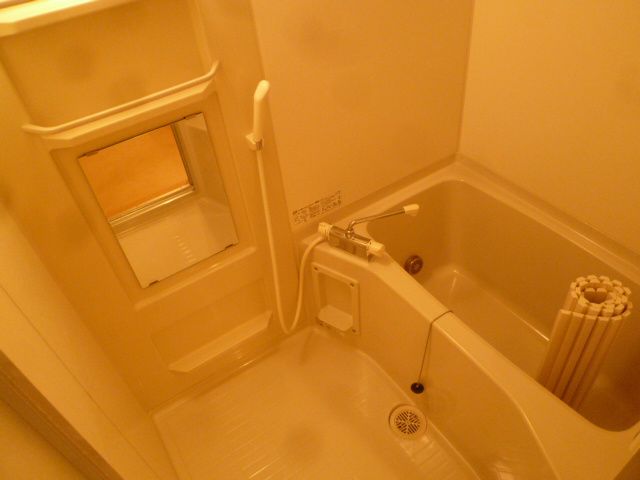 エバーグリーン 風呂画像