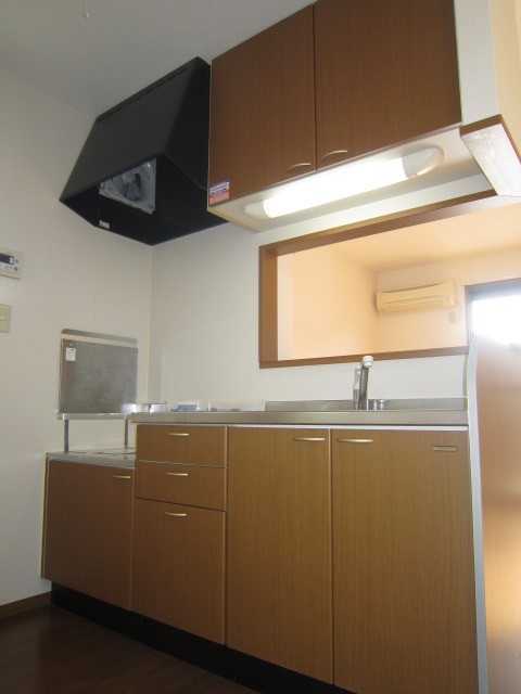 ロイヤルコートA キッチン