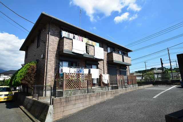サン・シャトー 外観