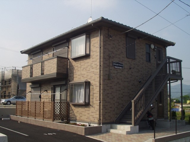 グランエトワールC 201号室 外観