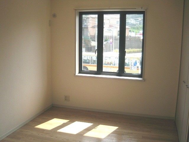 エメロード ベッドルーム