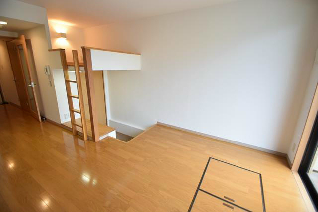 グラマラススクエア リビング